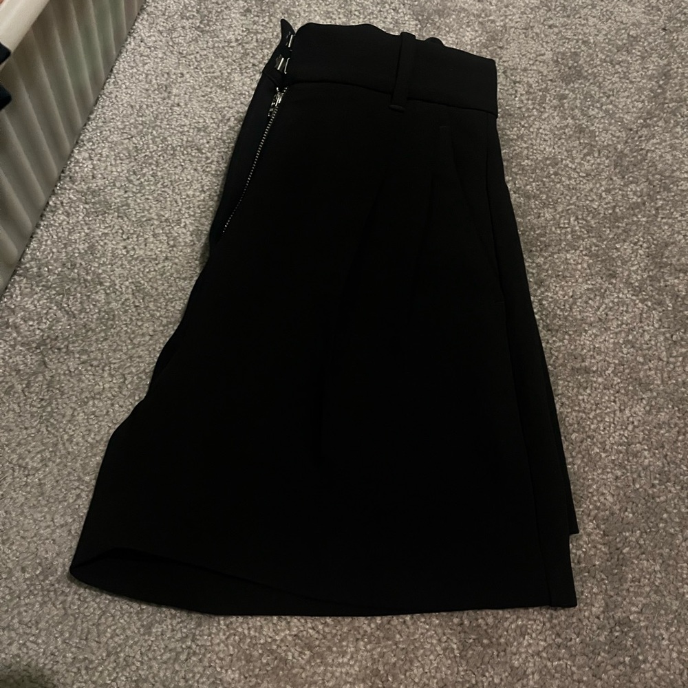 Effortless Short - image 5